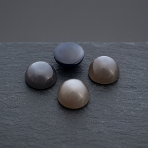Onyx gris naturel, cabochon ovale 10x12mm, pierres précieuses en vrac, haute qualité, grade 3A, certifié Gopika, prix de gros - Product Image 2