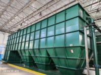 Station d'épuration des eaux usées MBBR intégrée 50000L/heure, système conteneurisé avec pompe et réservoir sous pression