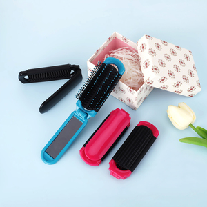 Venta al por mayor portátil de viaje 2 en 1 peine para el pelo espejo regalo presente bolsillo plegable mini espejo de maquillaje peine con logotipo personalizado - Product Image 6