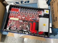 Processeur audio XTA DP448 avec 4 entrées et 8 sorties