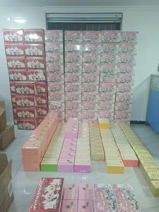 Caja Sorpresa de Juguetes de Colección, Nueva y Sin Abrir, con Figuras Lindas, Regalos para Mayores de 14 Años - Product Image 2