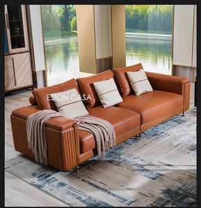 أريكة زاوية بتصميم ما بعد الحداثة مع شيزلونج، فخامة خفيفة، مصنوعة من الخشب الصلب والجلد، أريكة منحنية لغرفة المعيشة - Product Image 1