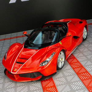 Modellini di auto 1:24 burago-Ferrar con ornamenti modello statico Supercar ornamentare in fibra modello auto giocattolo - Product Image 3