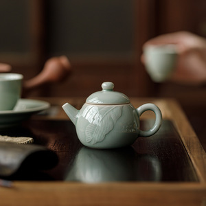 Guanlan Ceramic Relief Small Teapot Banana Moon Color With Lid Round Shape Kung Fu <b>Tea</b> <b>Set</b> Porcelain Household Teapot - Product Image 1