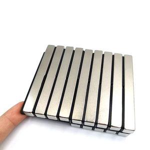 Aimant rectangulaire personnalisé 80x10x10mm, aimant Ndfeb <span class=keywords><strong>de</strong></span> qualité N35, aimant <span class=keywords><strong>en</strong></span> barre longue - Product Image 3