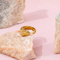 Bague léopard d'ouverture en forme de léopard vif à la mode haut de gamme en acier inoxydable plaqué or 18 carats bijoux étanches pour femmes