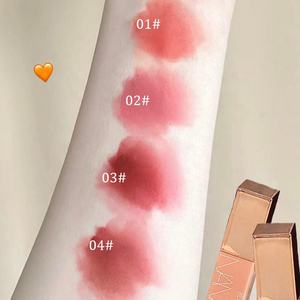 Nuevo lujo oro mate terciopelo brillo de labios impermeable moda encanto vegano cosméticos líquido lápiz labial al por mayor - Product Image 5