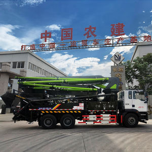 Bomba mezcladora de hormigón montada en camión con motor diésel nuevo y rodamientos, disponible para la venta - Product Image 1