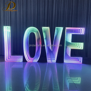Letras LED RGB Metálicas con Efecto Infinito, Letras LOVE <span class=keywords><strong>de</strong></span> 4 pies/3 pies, Letras Luminosas para Decoración <span class=keywords><strong>de</strong></span> Bodas, Propuestas y Fiestas - Product Image 1
