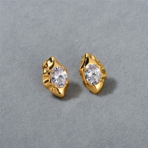ต่างหูแบบติดหูทรงวงรีเรขาคณิตโบราณสไตล์ยุโรป-อเมริกัน ประดับเพชรซิร์คอน ดีไซน์เรียบง่าย วัสดุทองเหลือง เหมาะสำหรับงานปาร์ตี้ - Product Image 6