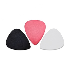 Plettri per Chitarra Personalizzati in Colore Unico, Accettano Disegni su Un Lato o su Entrambi i Lati, Antiscivolo, Opachi e Texturizzati, Prodotti in Cina, Alta Qualità - Product Image 5