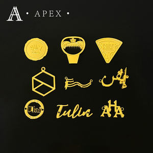 APEX-Étiquette personnalisée <span class=keywords><strong>en</strong></span> métal avec logo <span class=keywords><strong>en</strong></span> forme de <span class=keywords><strong>lettre</strong></span> <span class=keywords><strong>en</strong></span> or, étiquette de plaque signalétique, chapeau, chaussures, sac, vêtements, étiquette de logo gravée <span class=keywords><strong>en</strong></span> métal gaufré - Product Image 4