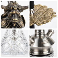 Chicha décorative en métal en forme de tête de taureau, sculpture avec base sculptée et base transparente, pour présentation sur bureau
