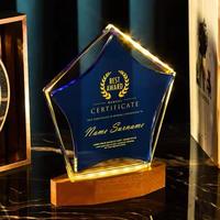 Trophée en verre cristal personnalisé avec base en bois et éclairage LED, trophée de récompense en verre cristal