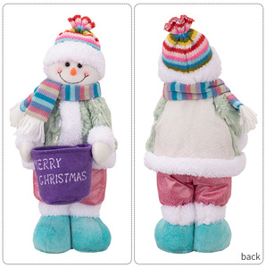LINGKAI Adornos de Peluche Coloridos y Ecológicos de Muñeco de Nieve y Papá Noel para Mesa, Árbol, Regalos Navideños - Product Image 3