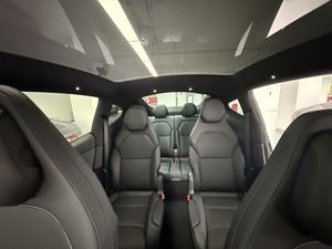 Tesla Model Y <span class=keywords><strong>L</strong></span>: Espacio Maximizado, Compromiso Minimizado. Distancia entre ejes más larga, aventura sin <span class=keywords><strong>l</strong></span>ímites. - Product Image 5