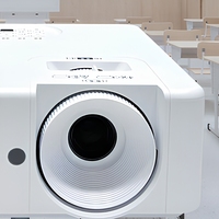 NP-CE3200HL Laser-Projektor 3700 ANSI Lumen 1080P 3000:1 Kontrast Geschäfts- und Bildungsprojektor