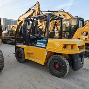 Hot Sale 7t <b>Used</b> Komatsu FD70 Diesel Forklift 7ton Capacity 3 Mast 4.5m Reach Hand Power Komatsu <b>Pallet</b> Jack Core Motor <b>Used</b> - Product Image 5
