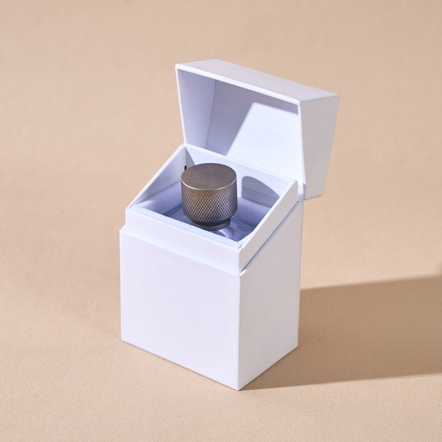 Luxury Custom logo Magnetic Flip Top Perfume Box Hinged Rigid Paper Fragrance Packaging Gift Box with Shoulder