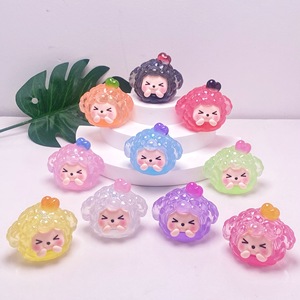 Breloques en résine mignonnes de dessin animé étincelant phosphorescent pour accessoires de bijoux à bricoler soi-même petits ornements de voiture - Product Image 3