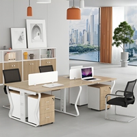 Ensemble de chaises de bureau modernes en bois; Poste de travail pour 4 à 6 personnes; Bureau en îlot avec finition résistante aux taches et gestion des câbles