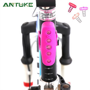 Luz trasera para bicicleta ANTUKE, luz trasera LED recargable por USB, 4 modos, resistente al agua IPX4 para conducción nocturna - Product Image 1