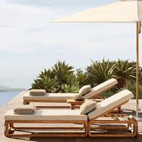 Ensemble de salle à manger d'extérieur, tables et chaises en bois massif, rotin en PE, résistant à l'eau, au soleil, design moderne, durable, écologique, hôtel, villa