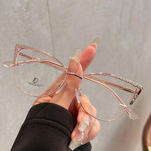 Montures de lunettes Qianai Cat Eye pour femmes, anti-lumière bleue, monture complète, verres en acrylique, décor en strass, style irrégulier - Product Image 4