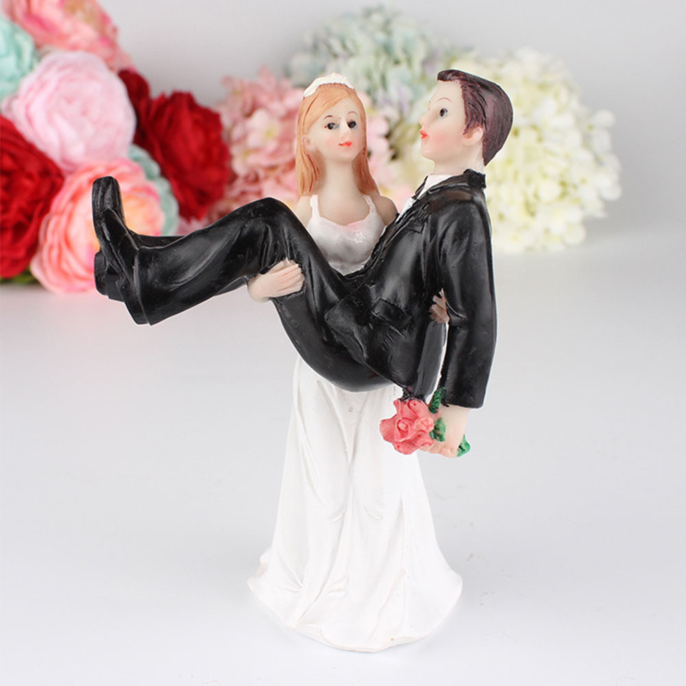 Mopec Figurine Gâteau Mariés Pop & Fun Avec Tableau Noir - 21 Cm Polyrésine