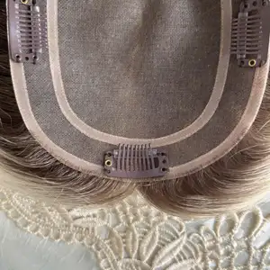 신상품 러시아 머리 도매 레이스베이스 여성 토퍼 인간 처녀 머리 가발 저렴한 가격 하이라이트 색상 여성용