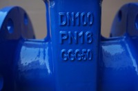 Katup Gerbang Flens Besi Cor Ductile DN150 dengan Roda Putar untuk Air, Dudukan Resilien, Standar BS5163 DIN F4 F5 PN10/16/25