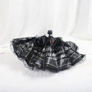Sombrilla Elegante de Encaje, Resistente al Viento y con Protección UV, Plegable, Diseño Novedoso, Manual, para Adultos, para Bodas/Regalos - Product Image 2