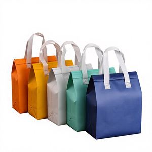 Non-woven Takeaway Insulation Bag Portable Cooler Bags Foldable Handled Zipper Closure Custom Logo - Product Image 5