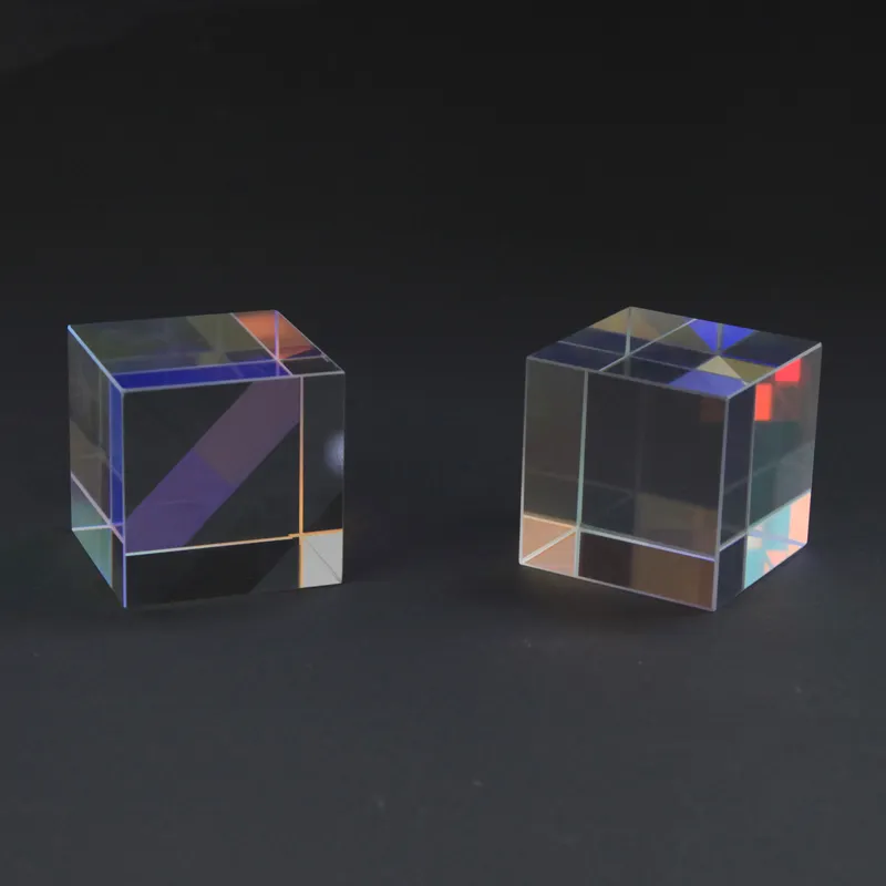 China Fabrikant Aanpassen Optische Glas 30Mm X-Cube Prism Met Geschenkdoos