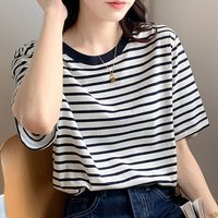 Camiseta verde a rayas para mujer, verano de manga corta, novedad de 2023, Camiseta holgada de cuello redondo que combina con todo, ropa Superior de Media manga