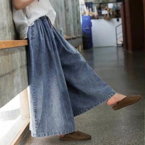 Women's New Wide-legged Loose <b>Large</b> Size <b>Lantern</b> Jeans Capri Short Pants Fashion - Product Image 2