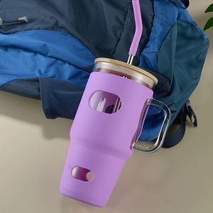 Gobelet isotherme en verre XH GT8011 32oz avec manchon en silicone antichoc, poignée ergonomique et couvercle en bambou pour paille, idéal pour le bureau et les boissons froides - Product Image 5