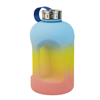 Nouveaux produits grande bouteille d'eau personnaliser, bouteilles d'eau étanches de 2.2 litres avec Time Maker, bouteille d'eau sans Bpa 74oz