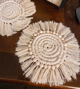 Posavasos de macramé con cuentas hechos a mano, Creaciones Hechas a Mano - Product Image 1