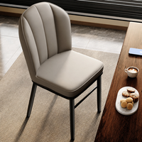 Chaise de salle à manger moderne en métal avec revêtement en cuir PU pour la maison, le bureau, l'appartement, l'hôtel, la salle de bain