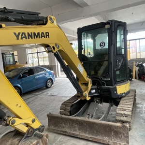 Miniexcavadora YANMAR ViO35-6B Usada de 3.5 Toneladas con Giro Cero y Sistema Hidráulico - Product Image 1