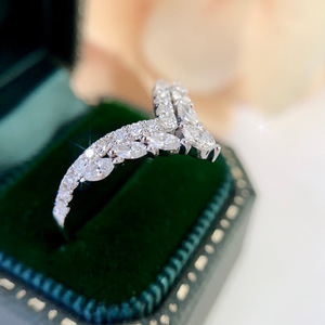 Anello dal design a forma di V, stile elegante, per donna - Product Image 6