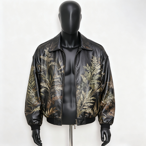 Veste en <span class=keywords><strong>cuir</strong></span> PU noir pour <span class=keywords><strong>homme</strong></span> de haute qualité OEM avec décoration de paillettes, logo personnalisé imprimé sur le devant - Product Image 1