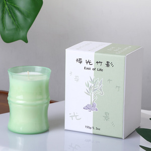 Vente en gros de bougies parfumées de luxe en bambou, verre, cire de soja, parfum de vacances pour la maison, ornements de bougies souvenirs - Product Image 4