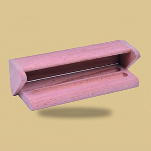 Boîte à crayons et stylos en bois faite à la main, boîte cadeau pour fournitures scolaires avec logo personnalisé - Article promotionnel pour la rentrée scolaire/la remise des diplômes - Product Image 1