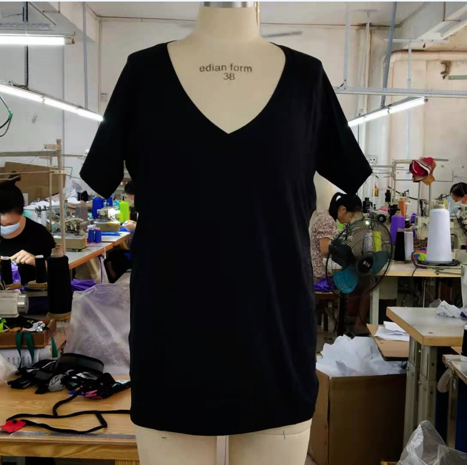 Men DEEPER V neck - Black