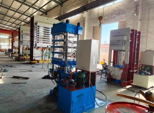 Vulcanizador plano de goma hidráulica Sello de aceite de esqueleto Prensa caliente Voltaje Reómetro hidráulico Equipo de vulcanización de plástico - Product Image 4