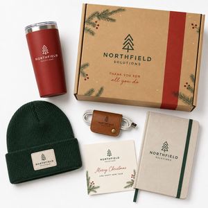 Kit de Equipo Remoto Personalizado para Navidad con Vaso Térmico, Gorro, Organizador de Cables, Cuaderno, Tarjeta y Caja de Envío para Equipos - Product Image 1