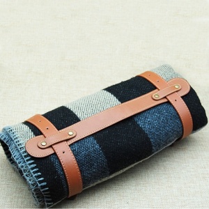 Custom produttori di pelle maniglia campeggio picnic tappetino cinghie coperta in pelle stringe cinghia di moda con diverse dimensioni - Product Image 6
