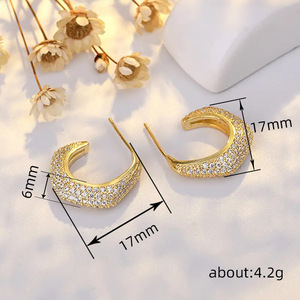 Orecchini a Cerchio Geometrici con Zirconi per Donne, Gioielli Eleganti e di Lusso, Regalo Quotidiano - Product Image 4
